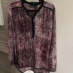 DKNY Women's beautiful long sleeve top blouse